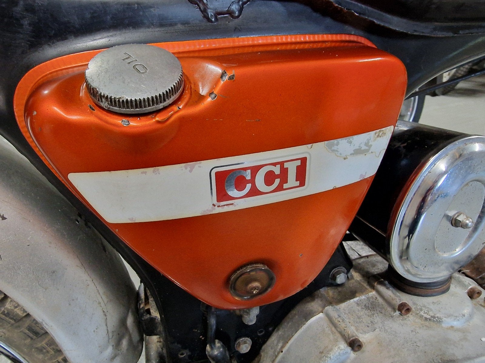 Suzuki A50II AS50 A50 Olietank in nette staat., Fietsen en Brommers, Ophalen of Verzenden