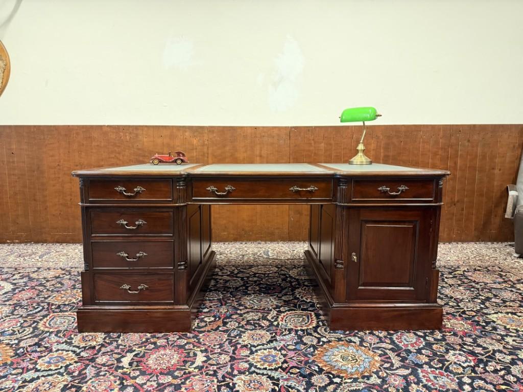 Klassiek Engels Chesterfield Bureau Partnerdesk, Ophalen