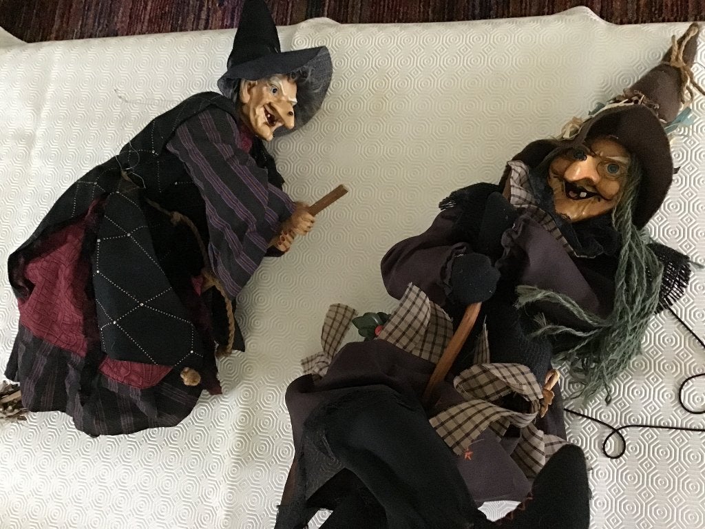 2 Halloween heksen aan 30 € per heks en meer..., Ophalen of Verzenden, Zo goed als nieuw