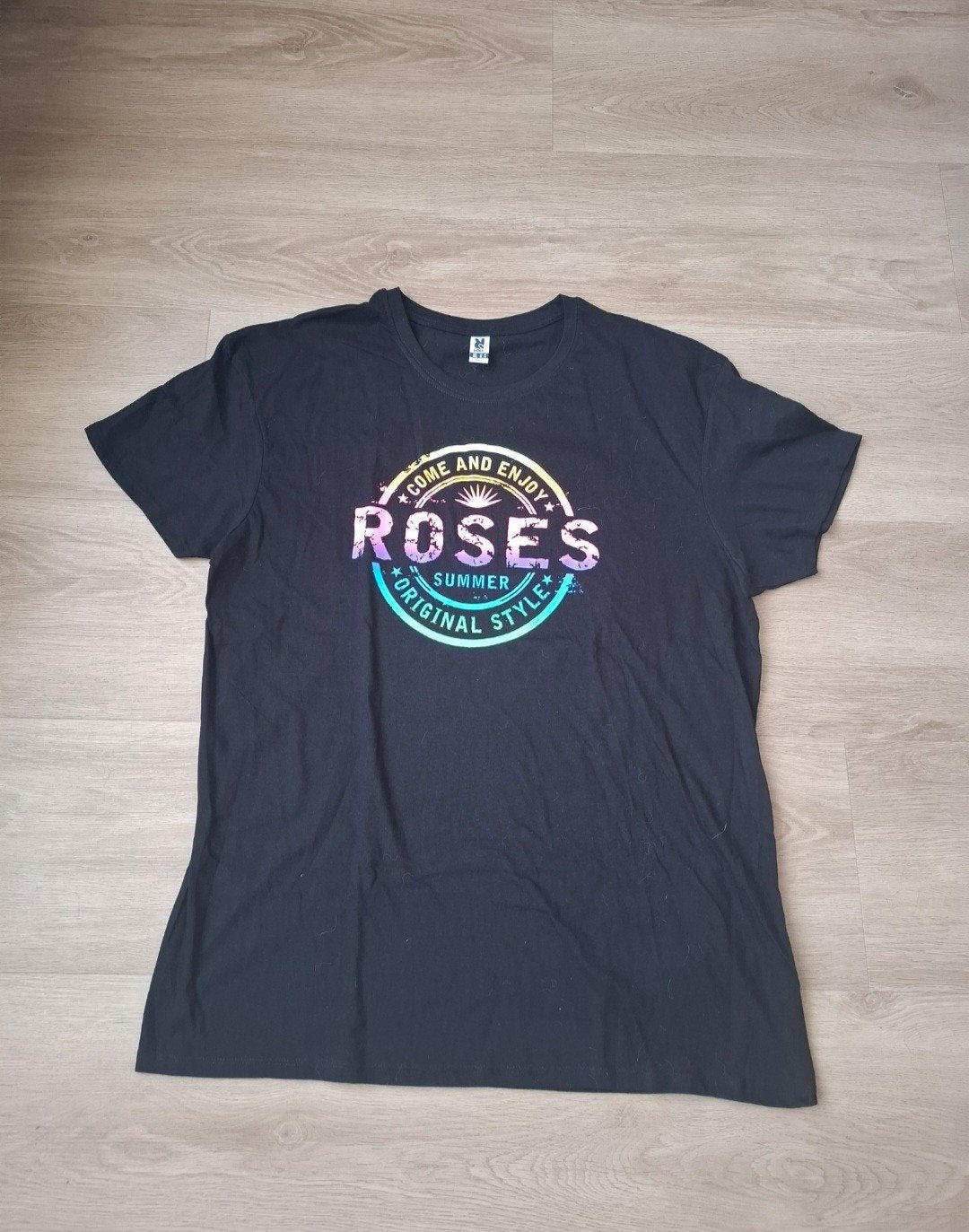 Nieuw! Tshirt ROSES ROLY maat XL, Enlèvement ou Envoi, Neuf, Taille 56/58 (XL), Roly