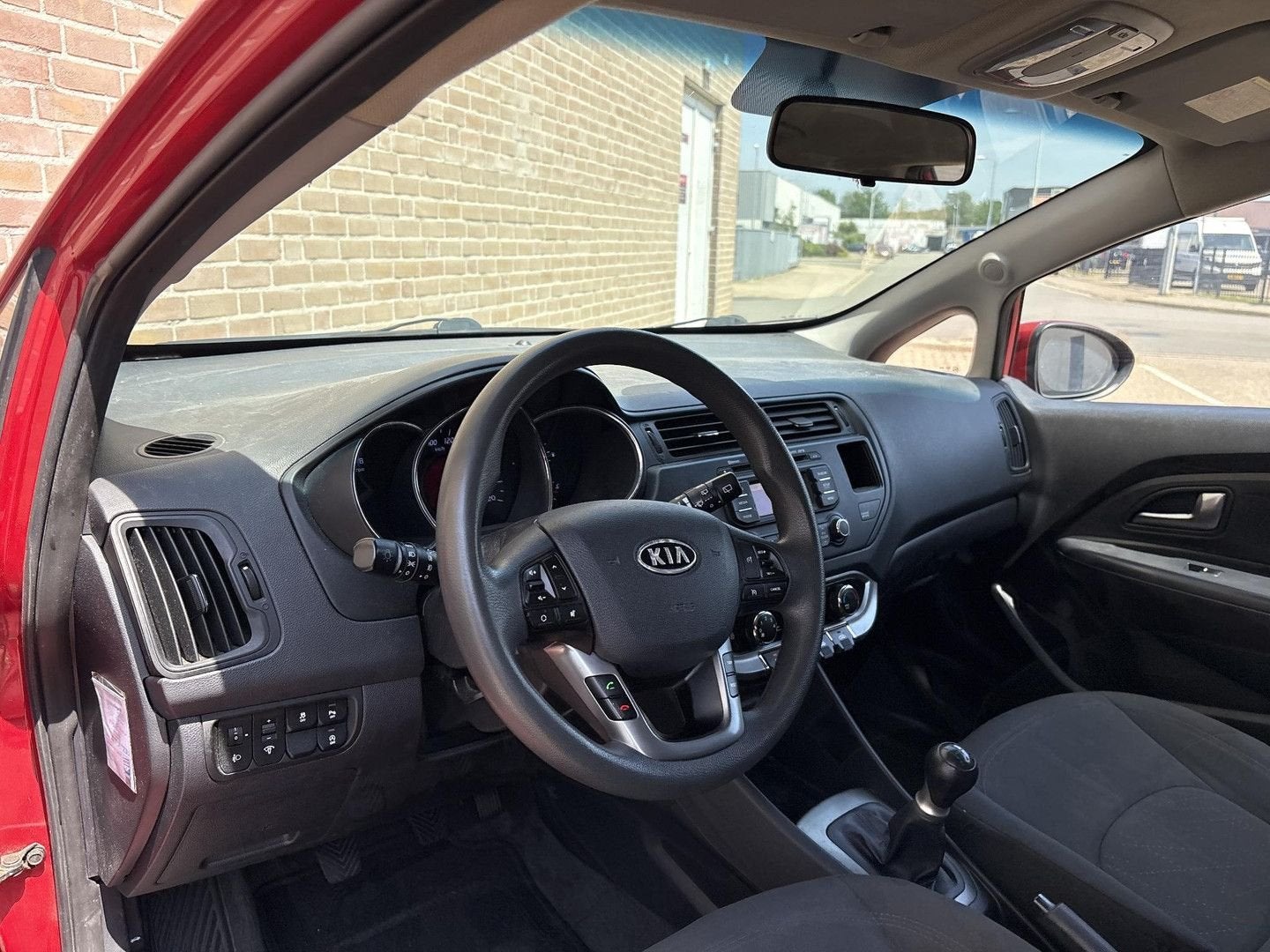 Kia Rio 1.2 CVVT Plus Pack | Airco | Cruise | PDC | Trekhaak, Autos, Kia, Rouge, Achat, Entreprise, Rio