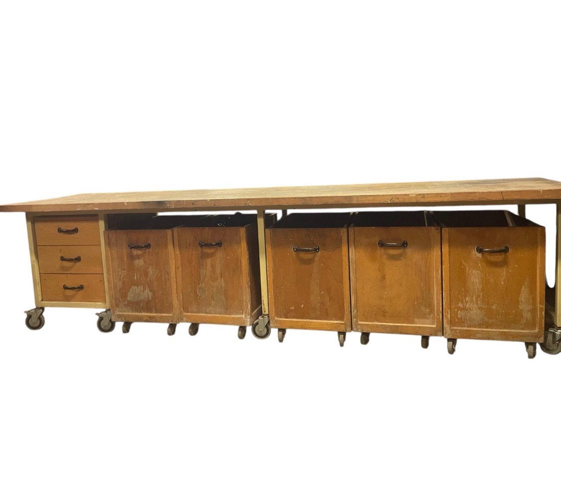 bakkers tafel met mobiele bakken, Ophalen