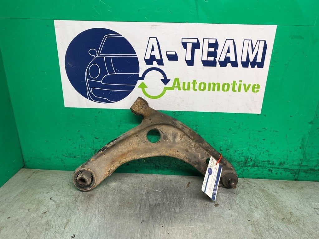 BRAS DE SUSPENSION AVANT DROIT (TRIANGLE) Yaris II (P9), Kundenbetreuung@toyota.de, Toyota, Utilisé, Toyota-Allee 2
50858  Köln, DE
