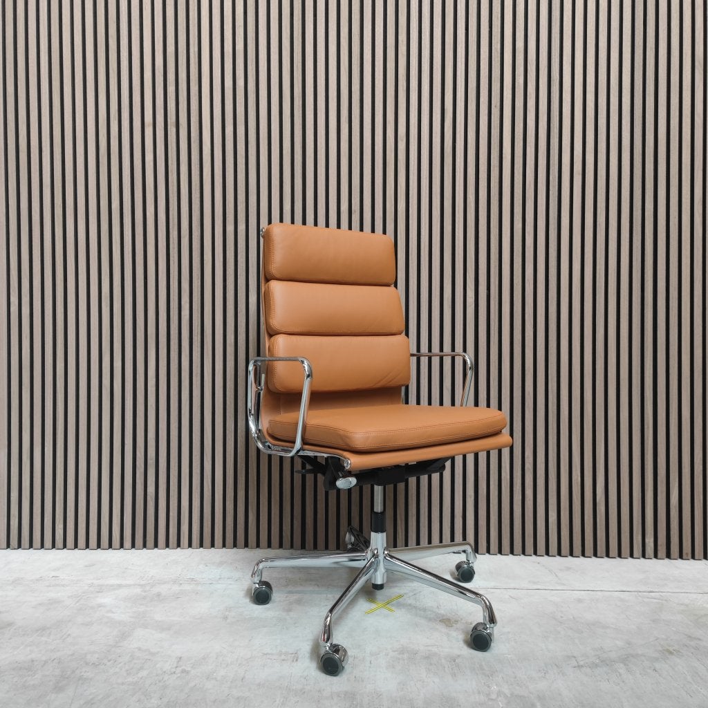 Vitra Eames EA 219 Soft Pad Stoel – Cognac Premium Leder, Antiquités & Art, Antiquités | Meubles | Chaises & Canapés