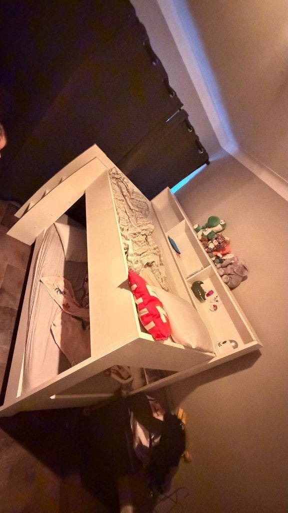 Half hoog slaper, Huis en Inrichting, Slaapkamer | Stapelbedden en Hoogslapers, Ophalen, Zo goed als nieuw, Halfhoogslaper