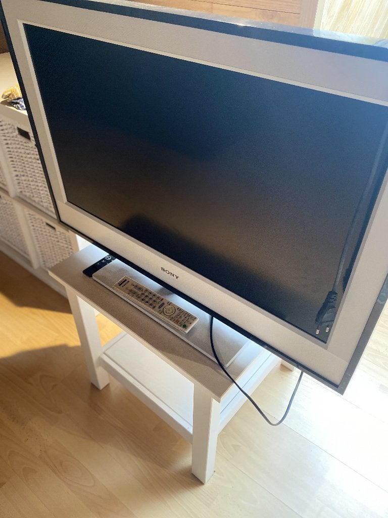 Téléviseur Philips avec support mural, Philips, 50 Hz, 60 à 80 cm, LCD