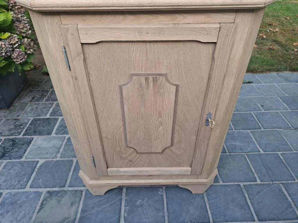 Meuble d'angle en chêne. Aérogommé., Enlèvement ou Envoi