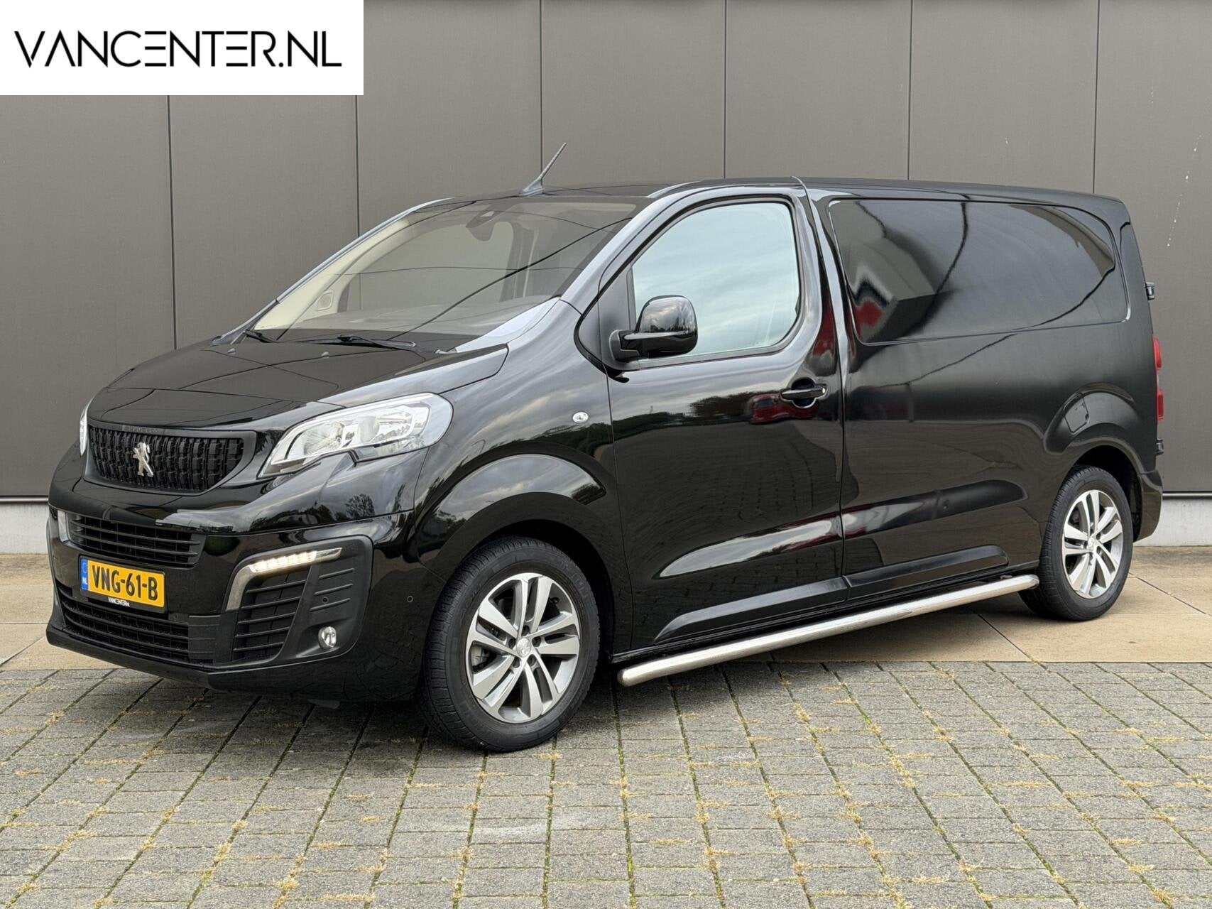 Peugeot Expert L2 2.0 BlueHDI 145PK Automaat Zwart Carplay, Achat, Euro 6, Entreprise, 3 places
