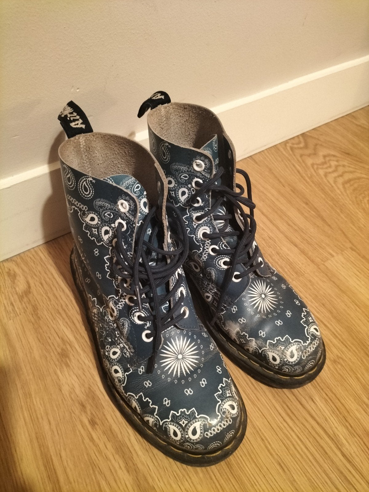 Dr. Martens motif bandana, Dr. Martens, Enlèvement ou Envoi, Utilisé, Bottes
