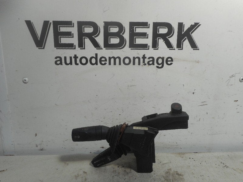 KNIPPERLICHTSCHAKELAAR Ford Mondeo II (97BG13B302AC), Auto-onderdelen, Gebruikt, Henry-Ford-Straße  1
50735  Köln, DE, Ford-Werke GmbH