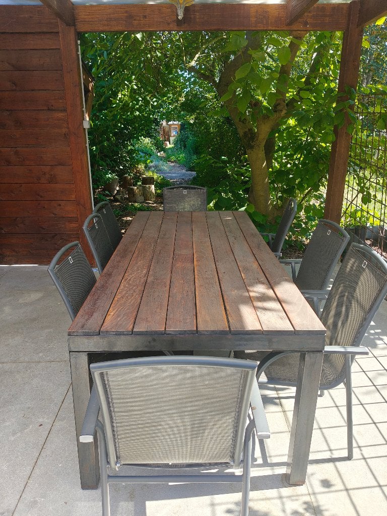 Tuintafel in hardhouten met stalen onderstel, Enlèvement, Utilisé, 50 à 100 cm, Rectangulaire