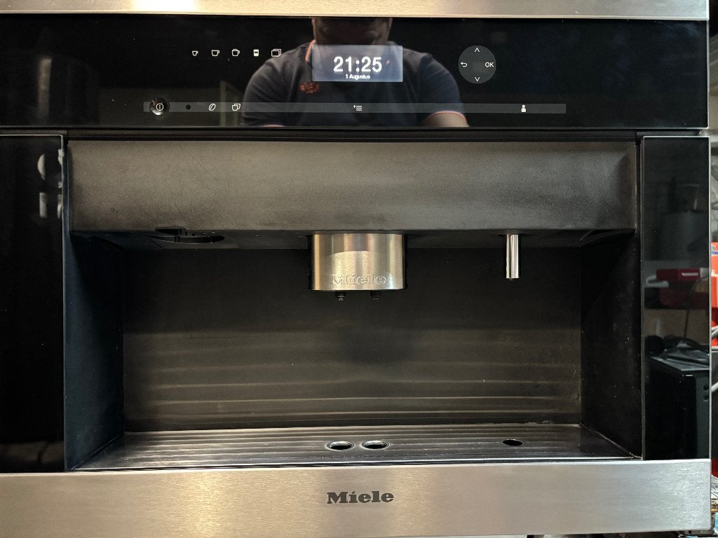 Miele CVA6405 koffiemachine, Réservoir d'eau amovible, 10 tasses ou plus, Café moulu, Comme neuf