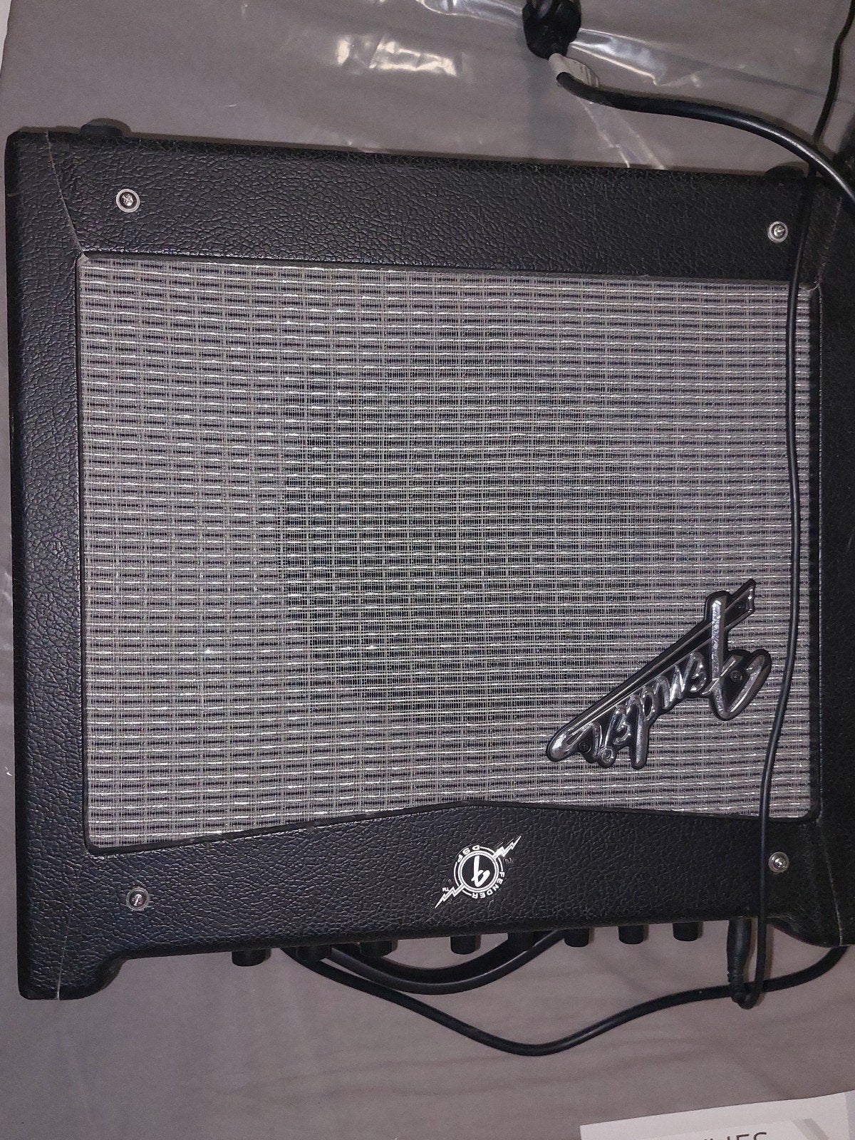 Ampli Fender+ guitare électrique+ housse, Enlèvement
