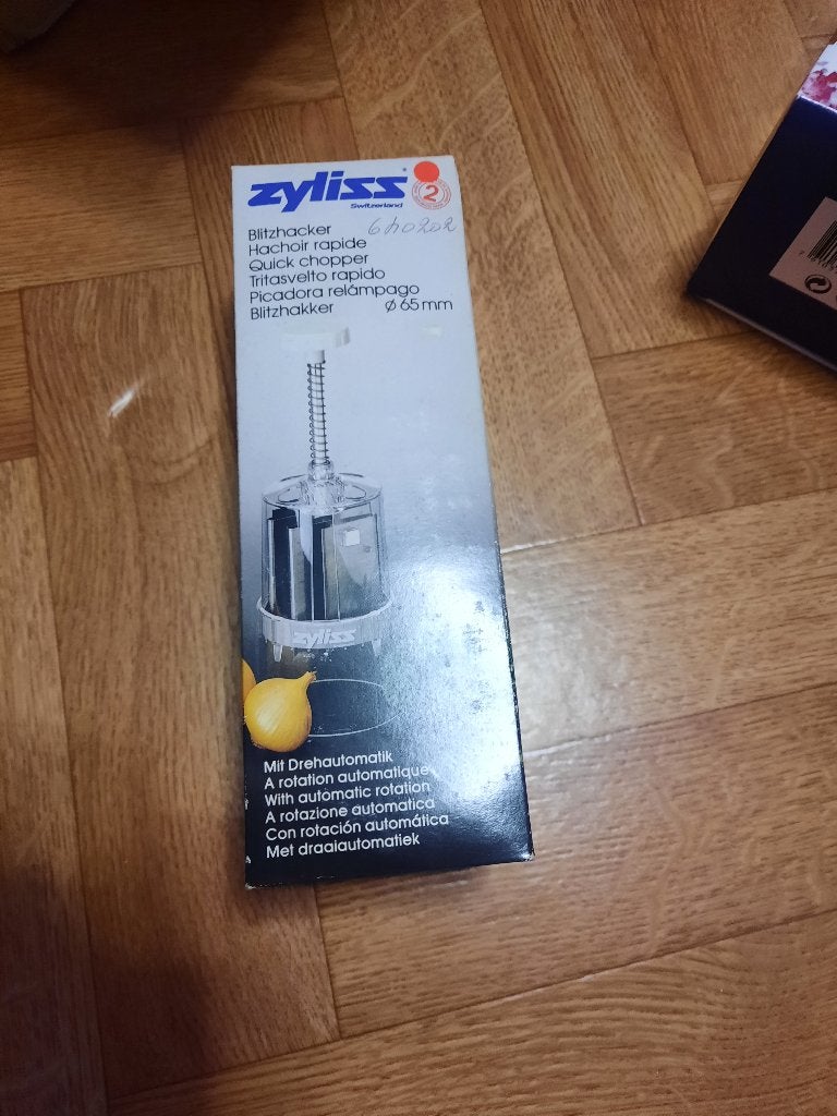 nieuwe hakker Zyliss 65mm met draai automatiek, Huis en Inrichting, Ophalen of Verzenden, Nieuw