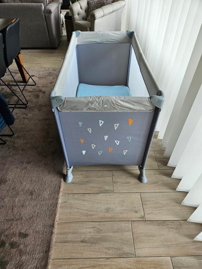 Reisbedje met matras en overtrek, Ophalen