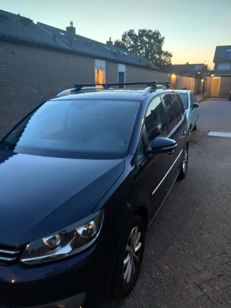 Dakdragers Volkswagen Touran, Ophalen