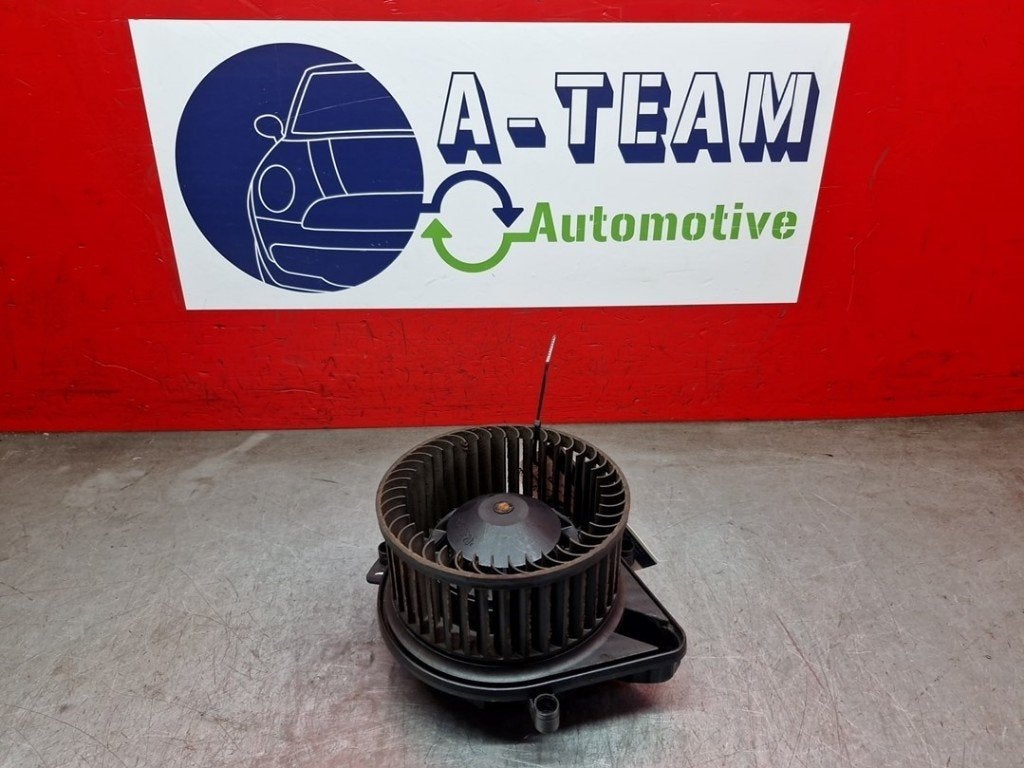 VENTILATEUR RADIATEUR MOTEUR A4 Avant (B7) (|8E1820021E|), Autos : Pièces & Accessoires, Auto-Union-Straße  1,
85057  Ingolstadt, DE