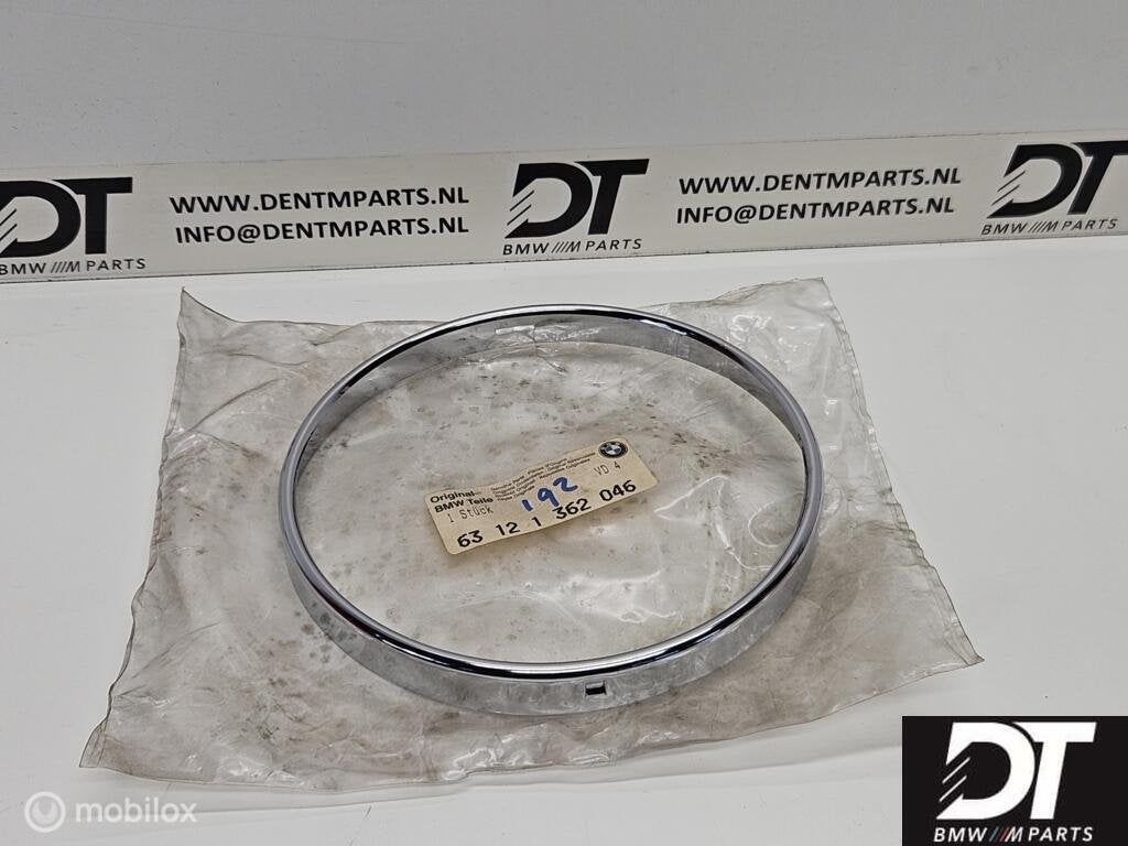 Sierrand chrome koplamp BMW E23 E28 63121362046, Neuf, Enlèvement ou Envoi, BMW, BMW