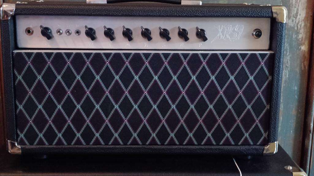 Custom By Cougar XR59 Nik Sevigny signature, Ophalen of Verzenden, Zo goed als nieuw, Gitaar, 50 tot 100 watt