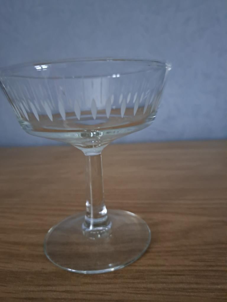 4 anciennes coupe à champagne, Ophalen of Verzenden