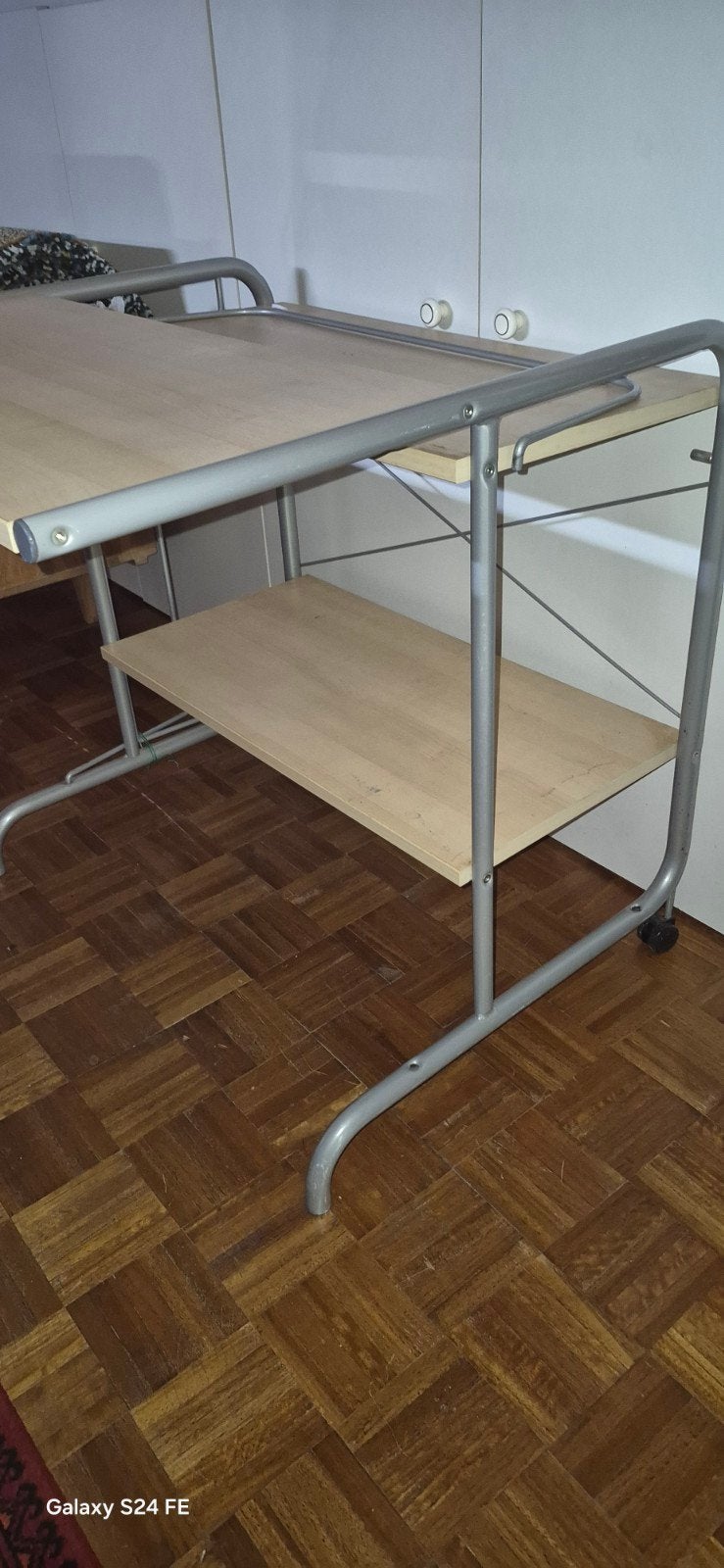computertafel, Ophalen, Zo goed als nieuw