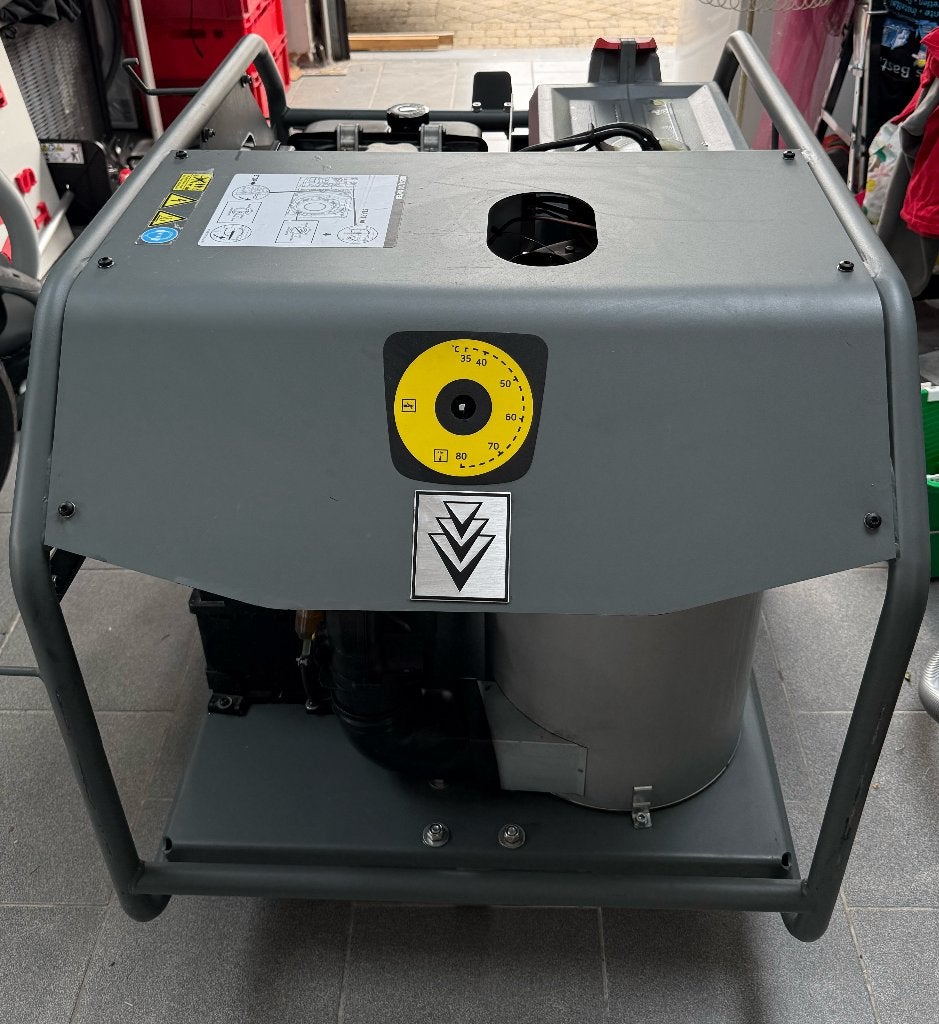 Kärcher HDS 8/20 De warmwater hogedrukreiniger op diesel, Articles professionnels, Machines & Construction | Entretien & Nettoyage
