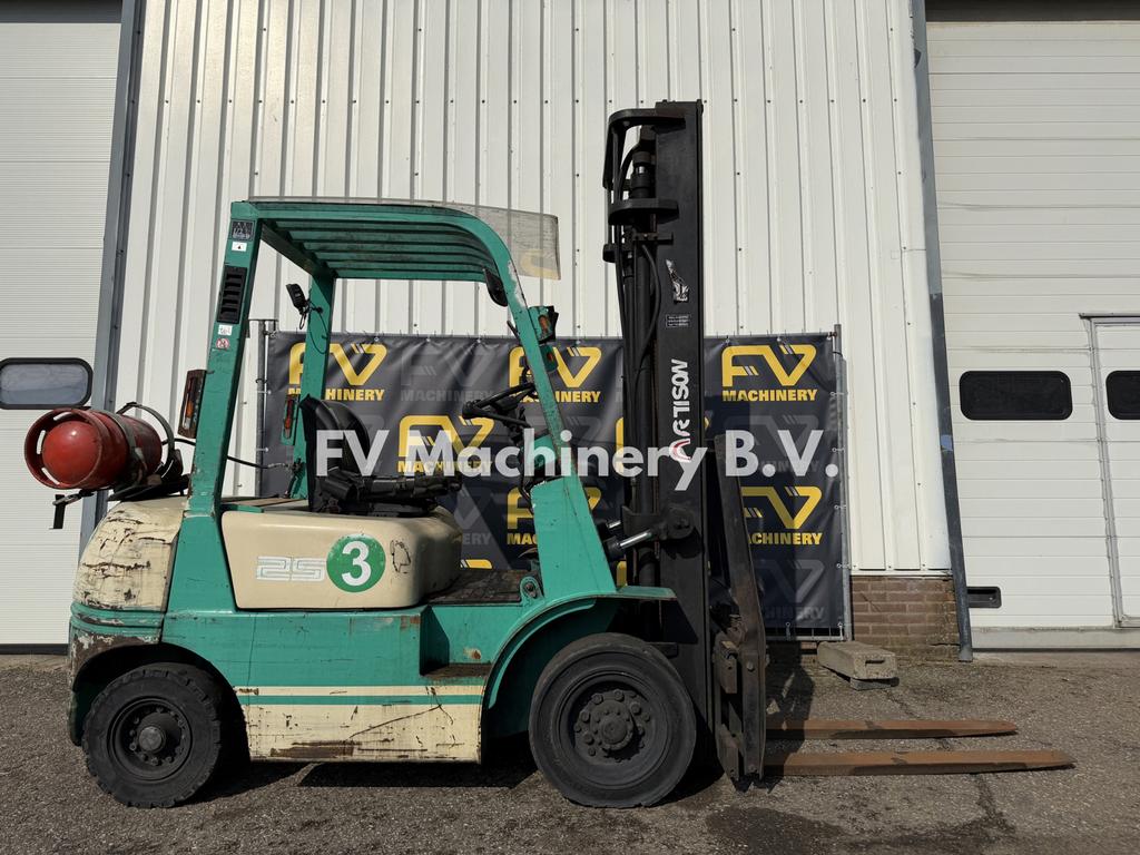 Artison FG25 Heftruck (2003), Ophalen