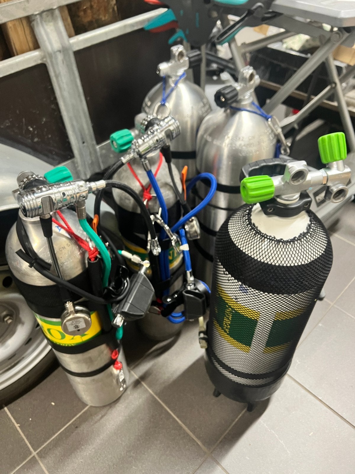 Gonflage Bouteille de plongée à l’AIR, Sports nautiques & Bateaux, Enlèvement, Comme neuf