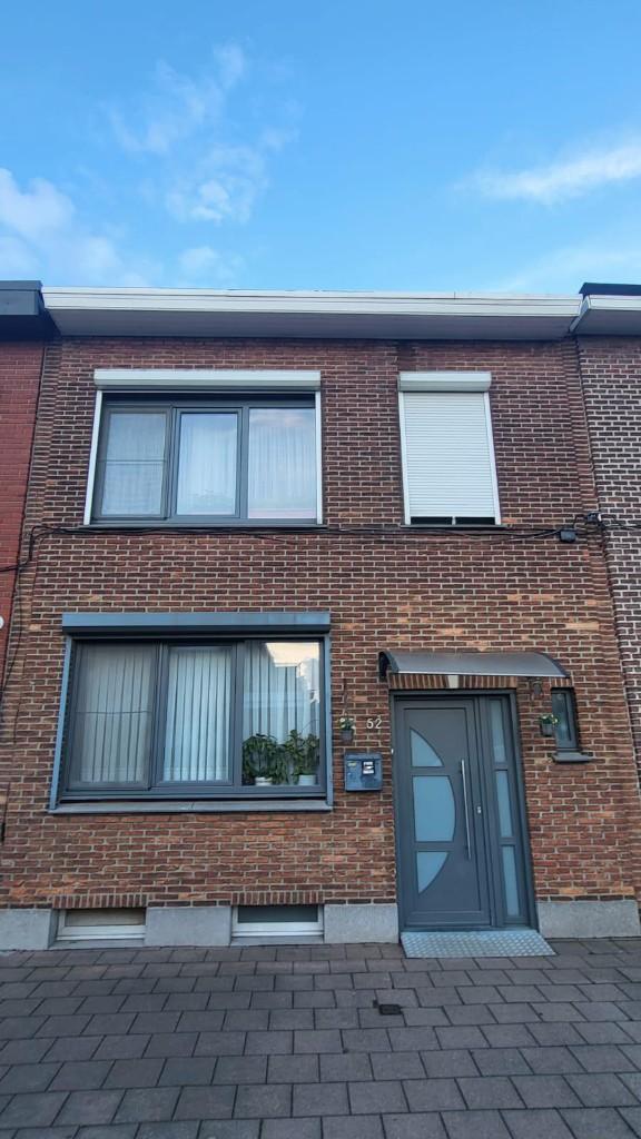 Charmante huis gelegen in Merksem, Immo, Tussenwoning, Antwerpen (stad), Tot 200 m²