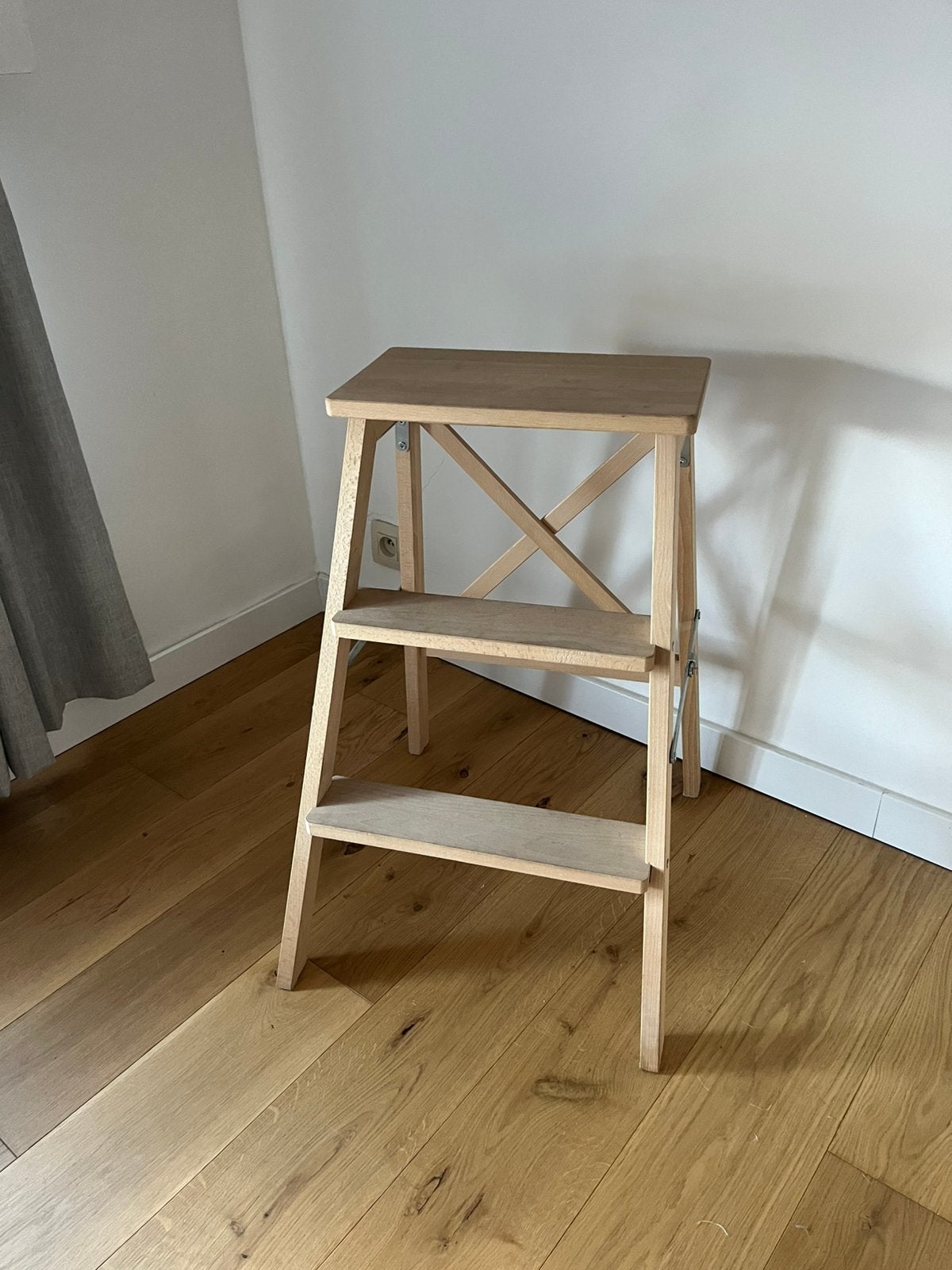 Ikea bekvam opstap / krukje beukenhout 63cm, Huis en Inrichting, Krukjes, Ophalen, Zo goed als nieuw