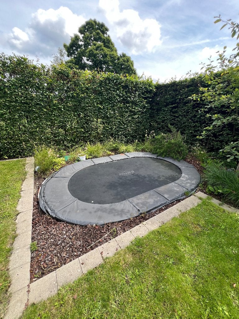 Ingebouwde trampoline BERG, Enlèvement, Utilisé