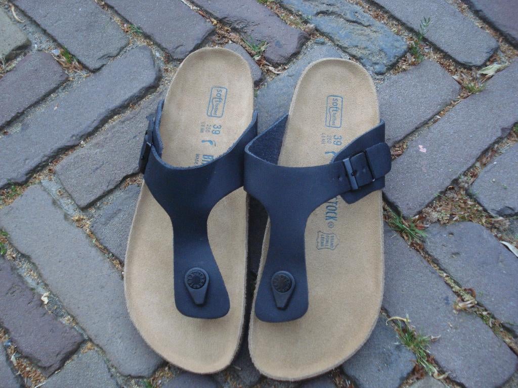 Gratis verzenden nieuwe zwarte soft voetbed birkenstocks 39, Kleding | Dames, Schoenen, Slippers, Verzenden, Zwart, Nieuw