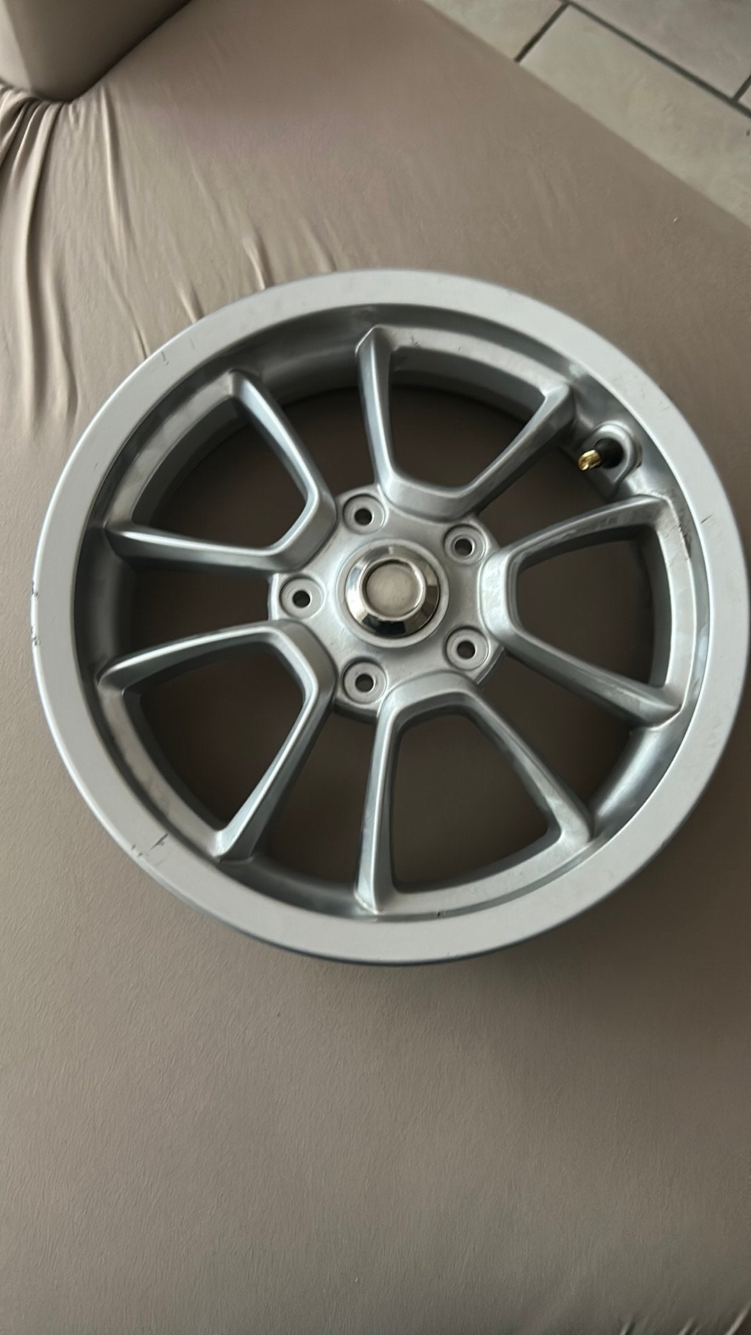 Chrome scooter velg, Ophalen