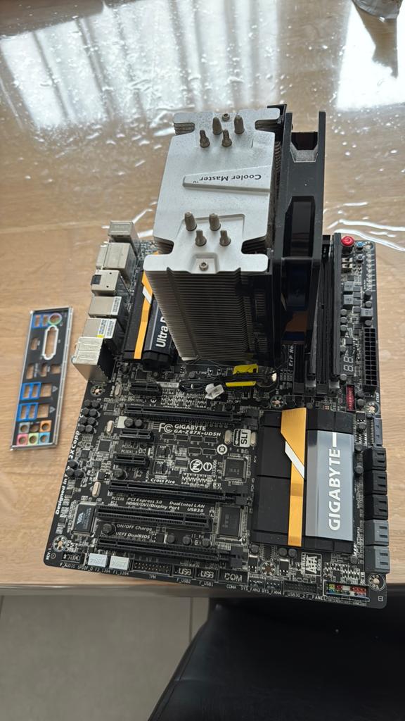 Moederbord Gigabyte g97 met i7 4770k met 32 gb ram, Informatique & Logiciels, Cartes mères, Enlèvement, Utilisé, Intel, DDR3