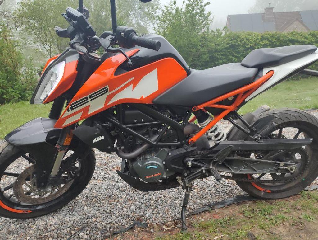 KTM Duke 125, 2 cilinders, Occasion, Particulier, 125 cc