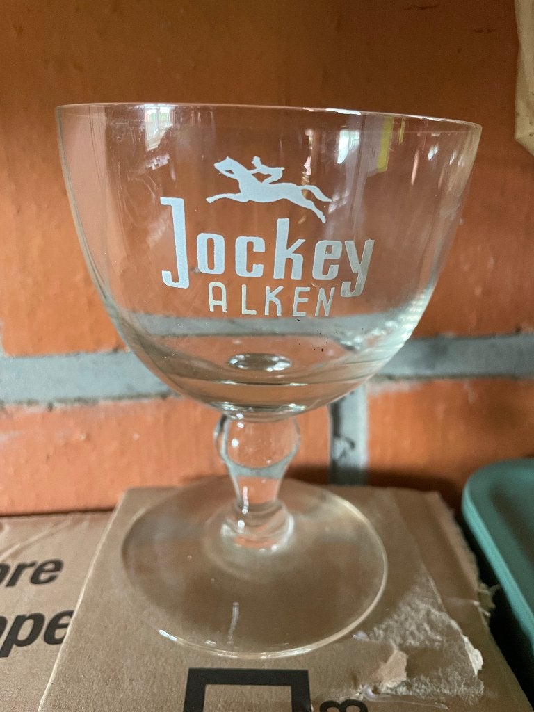 Jockey Alken glas, Collections, Marques de bière, Enlèvement