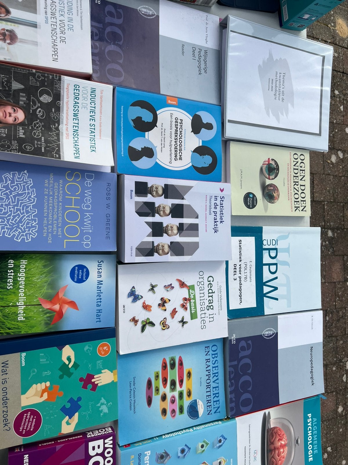Boeken  toegepaste psychologie en master pedagogische, Enlèvement, Comme neuf