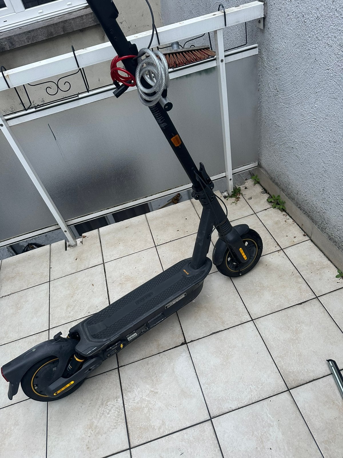 Ninebot g2 max, Enlèvement ou Envoi, Comme neuf