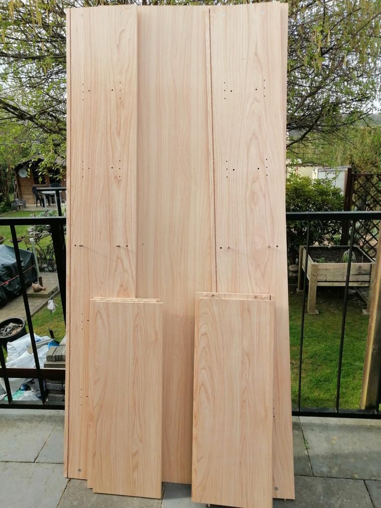 Bibliothèque en bois démontée, Ophalen