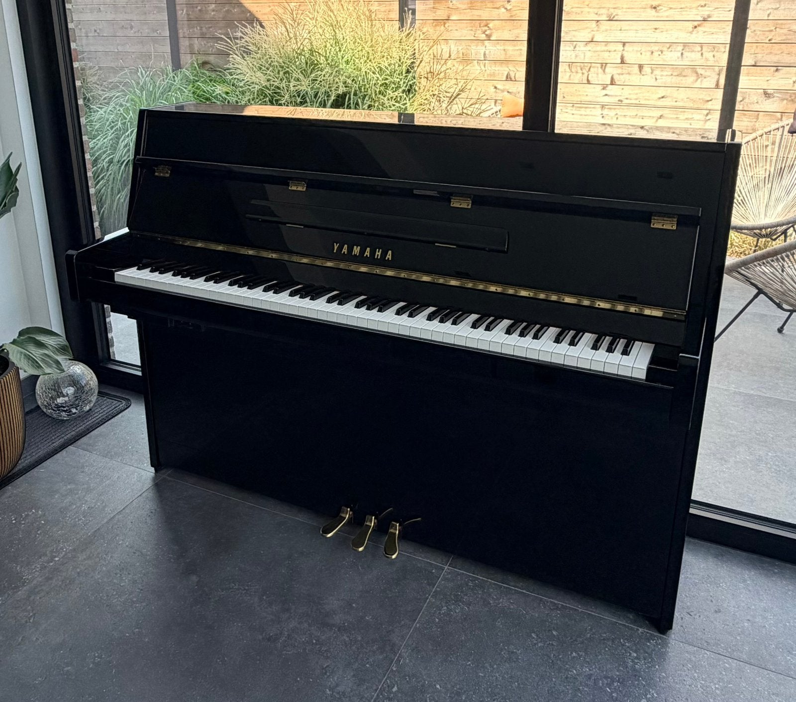 Yamaha B1 rechtopstaande piano - SC2 Silent System (2020), Muziek en Instrumenten, Piano's, Ophalen, Zo goed als nieuw, Piano