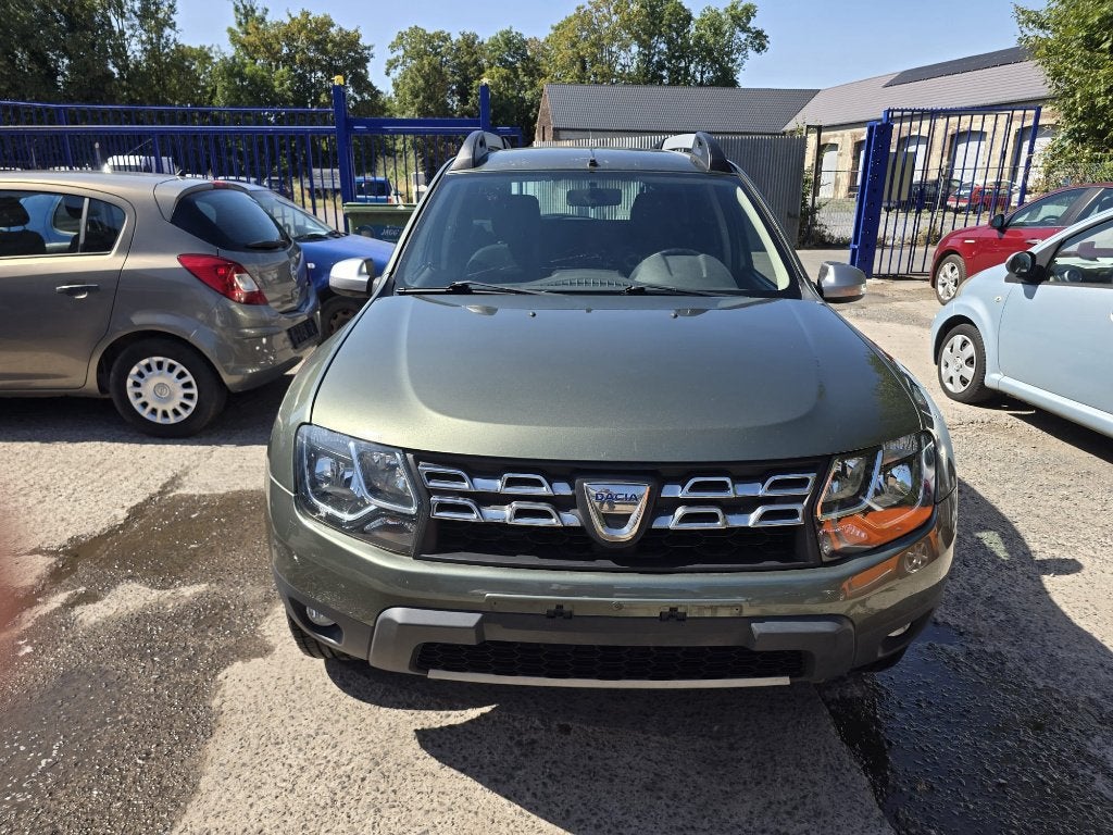 Dacia duster 1200cc essence 2016 135000km gps GARANTIE, Auto's, Dacia, Voorwielaandrijving, Stof, Elektrische ramen, 1199 cc