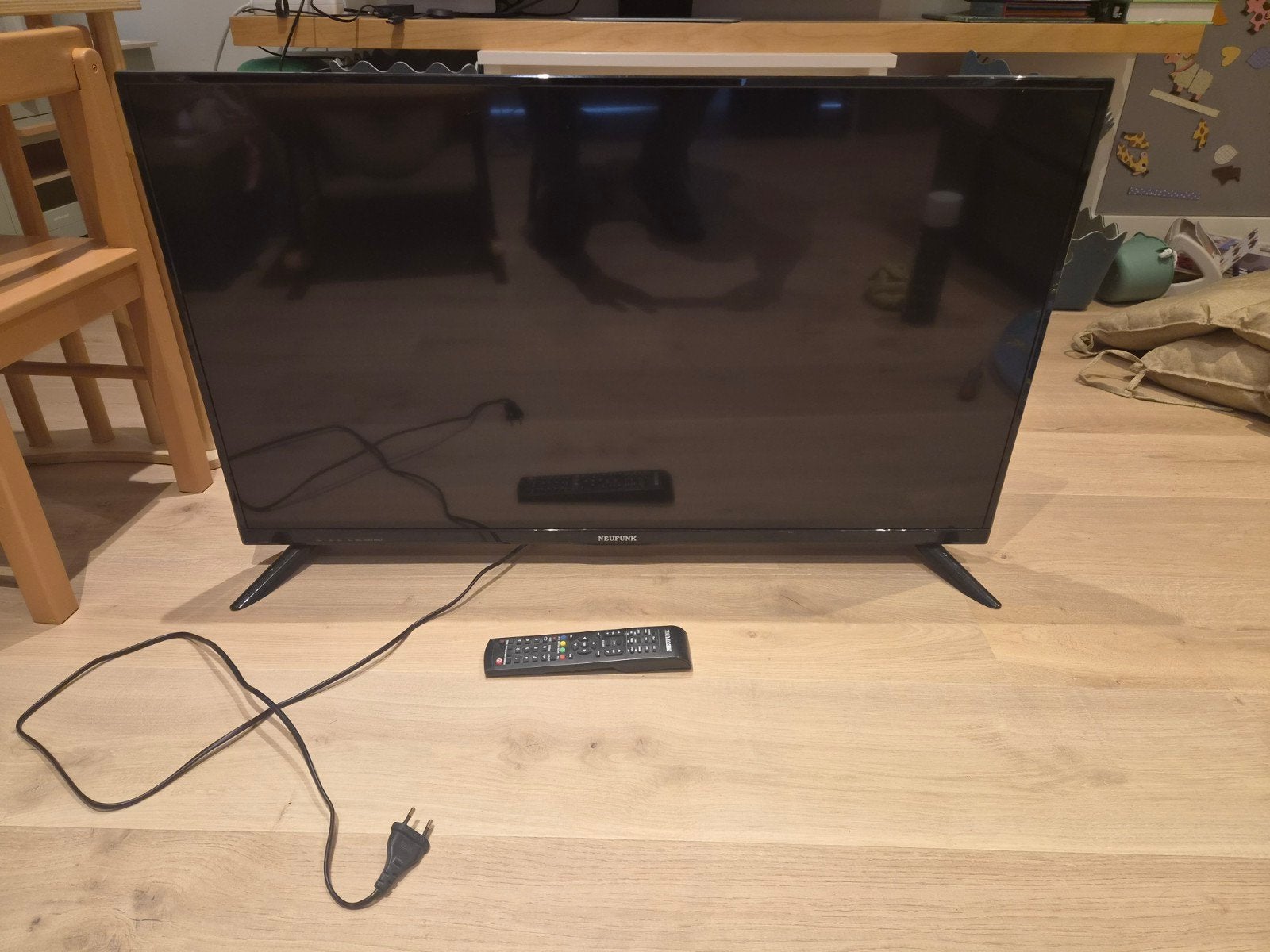 Neufunk 39 inch LED TV – HDMI & USB – goede staat, Ophalen, Gebruikt