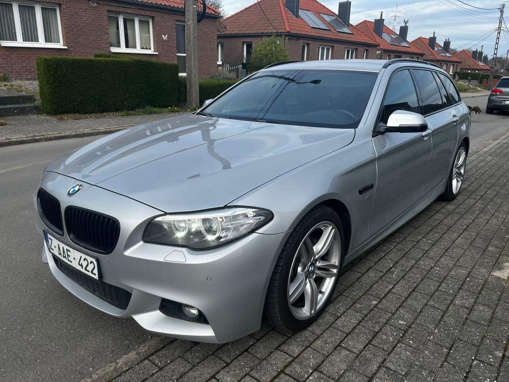 BMW 520 dA Touring PACK M Auto Bi-Xenon Navi-Pro Camera 6b, Cuir, Argent ou Gris, Euro 6, Entreprise