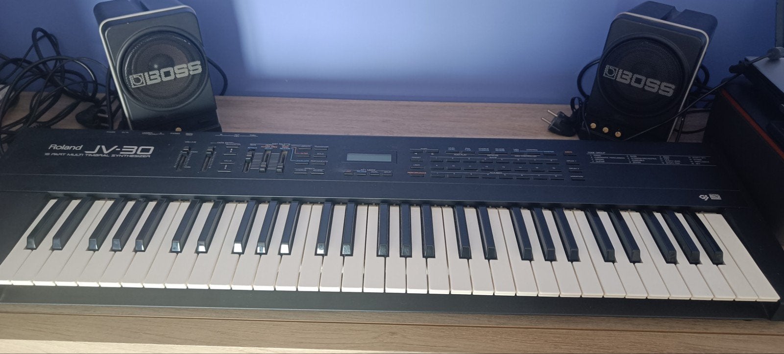 synthesizer, Enlèvement, 61 touches, Roland