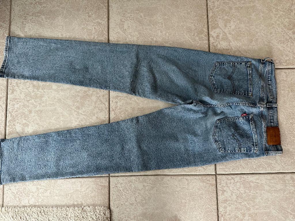 Levi’s broek maat 29 vrouwen, Ophalen