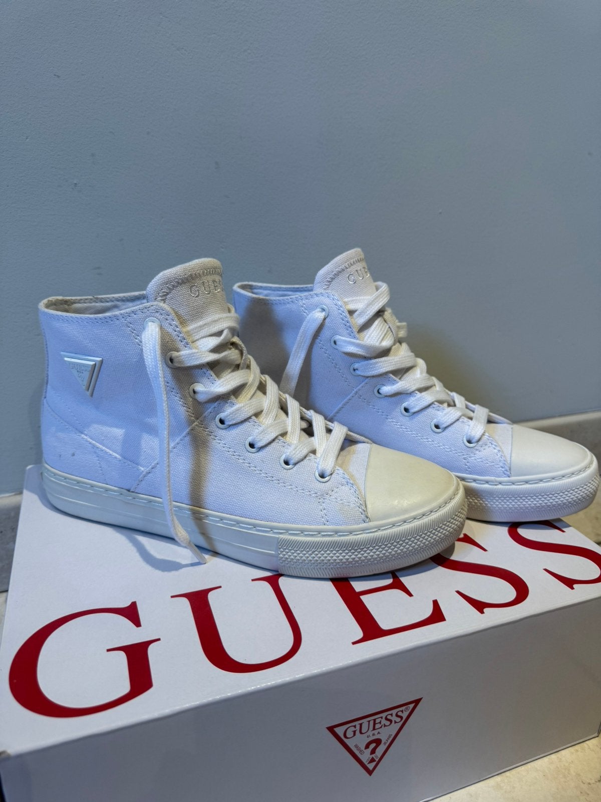 GUESS High-top Sneakers Wit, Kleding | Dames, Verzenden, Wit, Sneakers, Gedragen