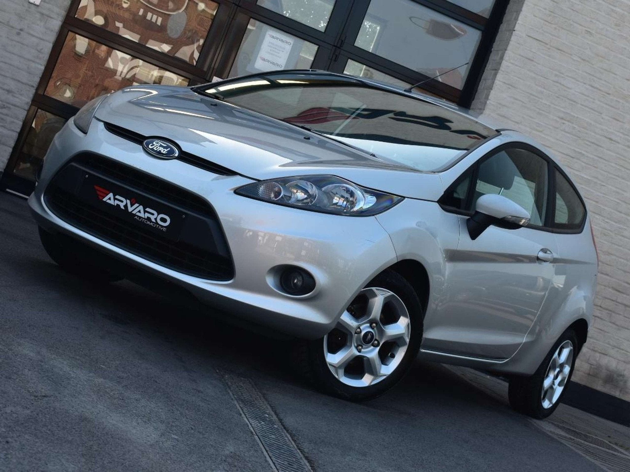 Ford Fiesta 1.25i Titanium / PDC / Airco / Topstaat / Garant, Auto's, Voorwielaandrijving, Euro 5, Stof, Gebruikt