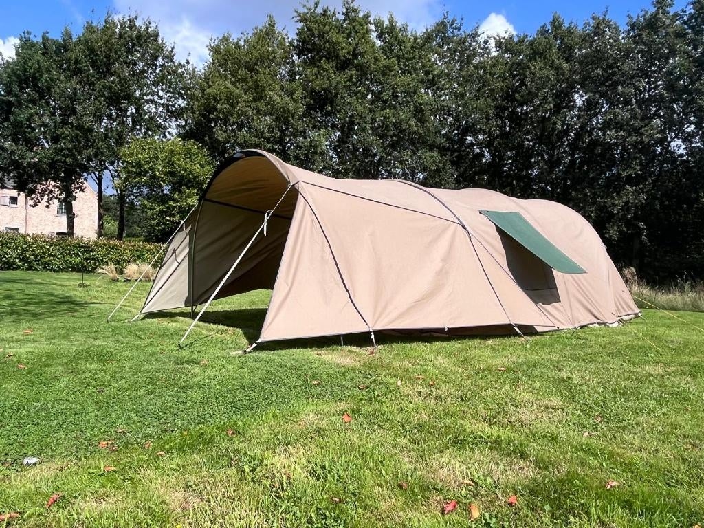 Ruime, stormvaste tent Falco Buizerd, snel op te zetten, Ophalen, Gebruikt, Tot en met 4