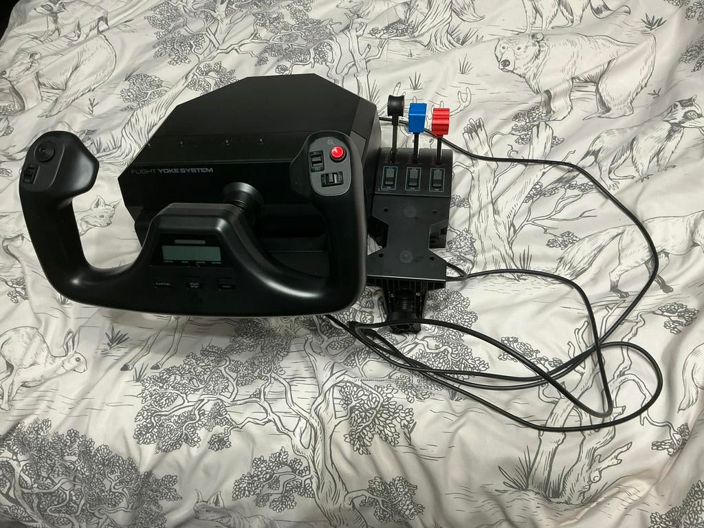 Logitech flight joystick + switch pannel, Computers en Software, Ophalen of Verzenden, Zo goed als nieuw