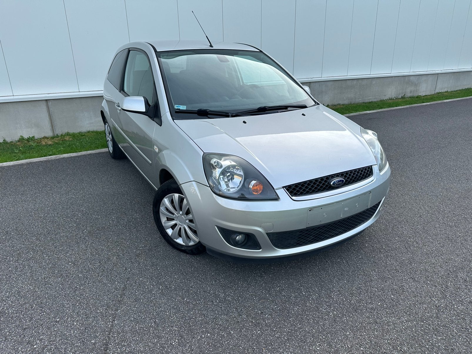 Ford Fiesta - 1.3 Essence, Particulier, Euro 4, Essence, Verrouillage central